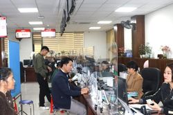Nghệ An: Chỉ tiếp nhận cấp đổi, cấp lại giấy phép lái xe còn giá trị sử dụng dưới 15 ngày