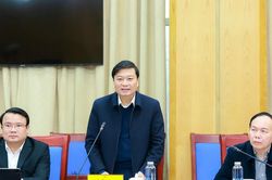 Chủ tịch UBND tỉnh Nghệ An Lê Hồng Vinh làm việc với đoàn công tác Ngân hàng Thế giới