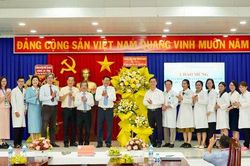 Lãnh đạo UBND tỉnh An Giang chúc mừng Ngày Thầy thuốc Việt Nam