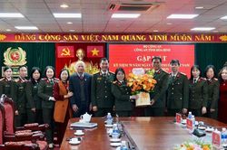 Công an Hòa Bình kỷ niệm 70 năm Ngày Thầy thuốc Việt Nam