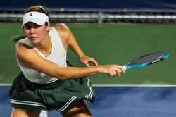 Những trang phục thi đấu đẹp nhất ở giải pickleball 7,6 tỷ với gần 20 nghìn khán giả mà 'thần đồng' Quang Dương tham dự