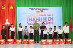 Công an tỉnh Sóc Trăng thực hiện Tháng Thanh niên năm 2025