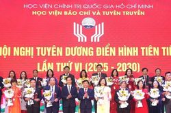 Học viện Báo chí và Tuyên truyền tuyên dương các điển hình tiên tiến