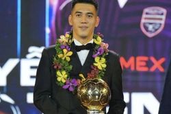 Tiến Linh dùng tiền thưởng Quả bóng Vàng 2024 làm từ thiện