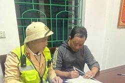 Vượt đèn đỏ, một tài xế ở Nghệ An bị phạt gần 20 triệu đồng