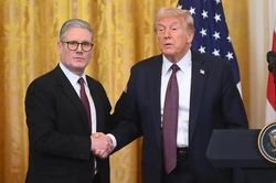 Tổng thống Trump từ chối hỗ trợ quân sự khi Anh đưa quân tới Ukraine