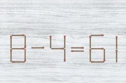 Cách biến đổi bài toán '8 - 4 = 61' thành đúng: Người IQ cao cũng chưa chắc trả lời được