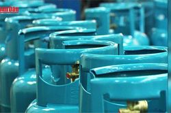 Giá gas bán lẻ trong nước tiếp tục giảm
