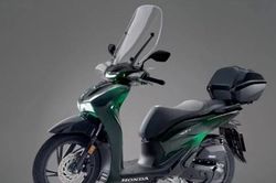 Honda SH Ý bản giới hạn được đưa về Việt Nam, thu hút dân chơi nhờ tính 'độc, lạ'