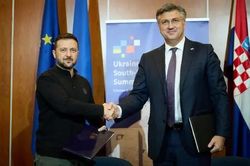 Tổng thống Ukraine tìm kiếm sự trợ giúp từ châu Âu