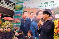 Nguyễn Á cùng Làng Nủ vươn lên sau thiên tai