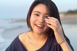 Con gái Quyền Linh lại khiến cõi mạng dậy sóng