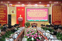 Đoàn công tác Bộ Công an làm việc với Công an Nghệ An về việc tiếp nhận nhiệm vụ quản lý nhà nước đối với công tác cai nghiện ma túy và các lĩnh vực liên quan