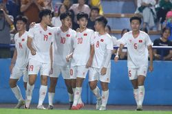 Xây 'nền' cho bóng đá Việt Nam