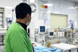 Cứu sống bé 12 tuổi ở Hà Nội bị đột quỵ não