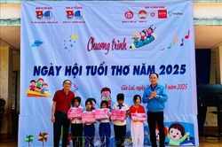 Tô thắm thêm màu xanh nơi biên cương Tổ quốc