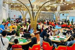 Cảnh sát bao vây sòng bạc quy mô 'khủng' do người Trung Quốc cầm đầu