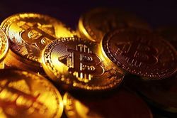 Giá Bitcoin giảm gần 6%