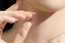 6 món quà quý ông nên tặng cho vợ ngày 8/3