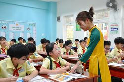 Lá cờ đầu trong công tác dạy và học