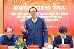 Bộ Giáo dục và Đào tạo kiểm tra việc thực hiện quy định về dạy thêm, học thêm tại Bắc Giang