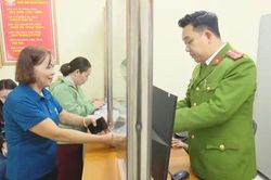 Công an cơ sở gần dân, quản lý tốt địa bàn