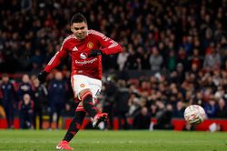 Casemiro bất mãn với MU