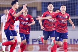 Quang Hải lập công, CAHN cầm hòa Nam Định trong cuộc đua vô địch