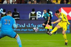 Ronaldo ghi bàn, Al Nassr vẫn bị 'cưa' điểm