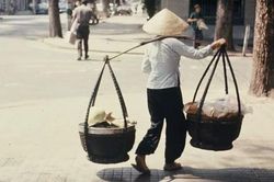 Rộn ràng gánh quê