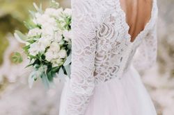 Cô dâu quyết định hủy bỏ đám cưới với chú rể vì một lời đề nghị của chị gái
