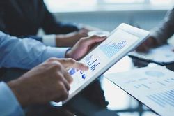 Những công việc khó bị AI thay thế trong 10 năm tới