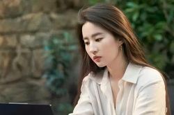 Sự thật về cuộc sống độc thân của 'Thần tiên tỷ tỷ' Lưu Diệc Phi được hé lộ