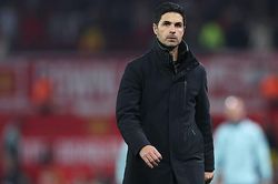 Mikel Arteta nổi trận lôi đình, bỏ ngang phỏng vấn sau trận Arsenal hòa MU