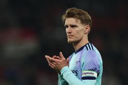 Mùa tới, Arsenal cũng khó mơ vô địch