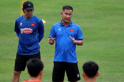 HLV Đinh Hồng Vinh: 'U22 Việt Nam phấn đấu giành huy chương vàng SEA Games'