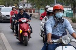 Miền Bắc có nơi trên 30 độ, miền Trung tiếp tục đón mưa dông