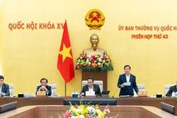 Tháo gỡ vướng mắc trong việc thực hiện khen thưởng 'tổ chức đảng, đoàn thể trong sạch, vững mạnh'