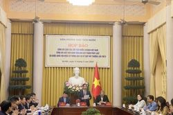 Kiểm soát quyền lực trong xây dựng văn bản pháp luật