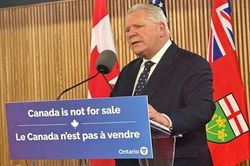 Quan chức Canada dọa cắt điện của 1,5 triệu người Mỹ
