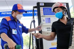 Giá xăng dầu ngày 13/3/2025 có thể giảm tiếp từ 2,5 - 2,7%