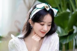 Con trai 6 tuổi của Triệu Lệ Dĩnh: Lấy hết nét đẹp của bố mẹ, sinh ra đã đặc biệt