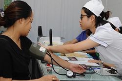 Cần chiến lược để đạt bảo hiểm y tế toàn dân