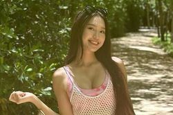 Vợ Đoàn Văn Hậu và vợ Quang Hải bị so sánh