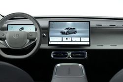 Xe gầm cao SUV hạng C giá 385 triệu đồng sánh ngang Mazda CX-5 có gì đặc biệt khi chính thức mở bán ở Trung Quốc?