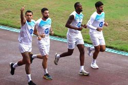 Không Xuân Son, Nam Định nâng cấp đội hình đua vô địch V-League