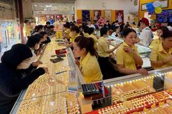 Giá vàng hôm nay 14/3/2025: Giá vàng thế giới và trong nước tăng lên đỉnh cao chưa từng có