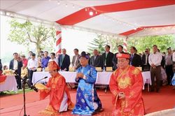 Tưởng niệm Thánh Nguyên Hoàng đế Hồ Quý Ly