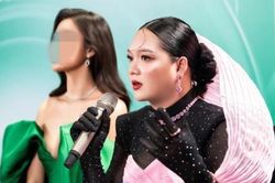 Cắt sóng Phạm Thoại tại một cuộc thi Hoa hậu