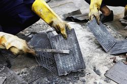 Hãng xe tự tái chế hoặc đóng tiền bảo vệ môi trường